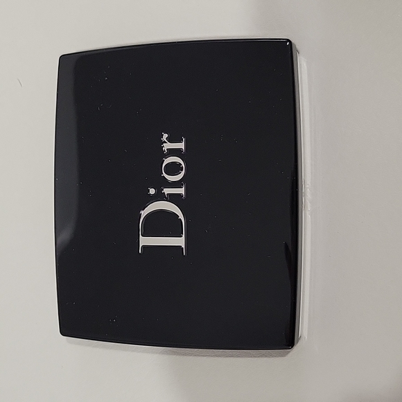 Dior   649 nude dress 5 pan eyeshadow - Picture 4 of 6